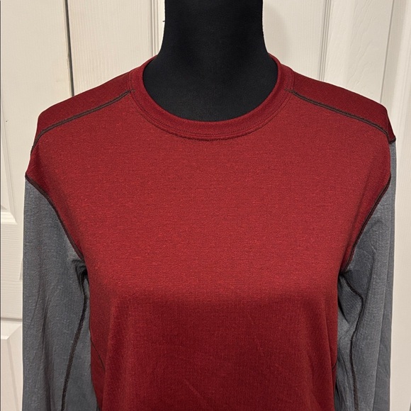 Patagonia Midweight Capilene Base Layer Shirt - Picture 2 of 10